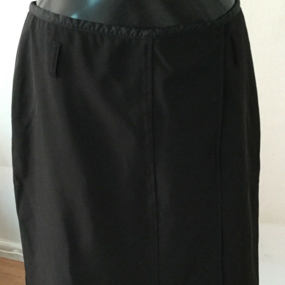 PRADA Pre owned black short skirt made in ITALY - Picture 3 of 5